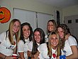 loads_of_girls_058.jpg